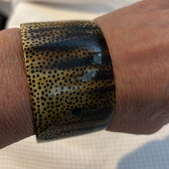 bracelet!  Cuff - natural hues of black - beige- browns hints of yellow- - Picture 6 of 7
